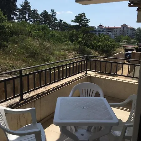 Hills - Official Apart-hotel 2*