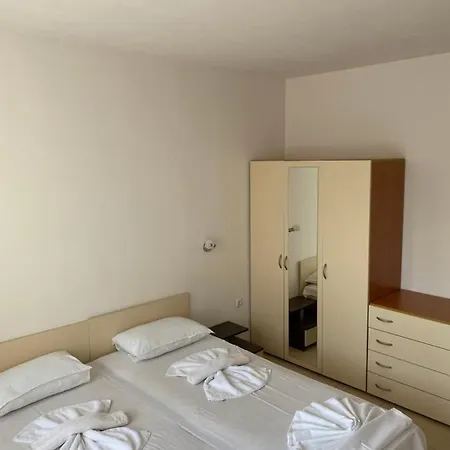 Apart-hotel Hills - Official