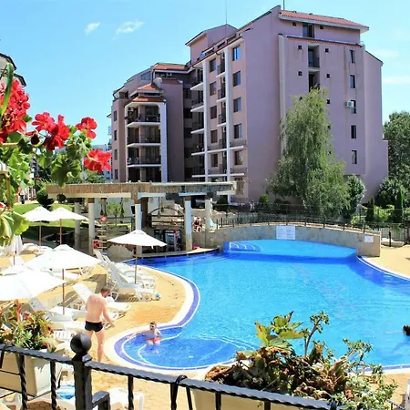 Hills - Official Apart-hotel